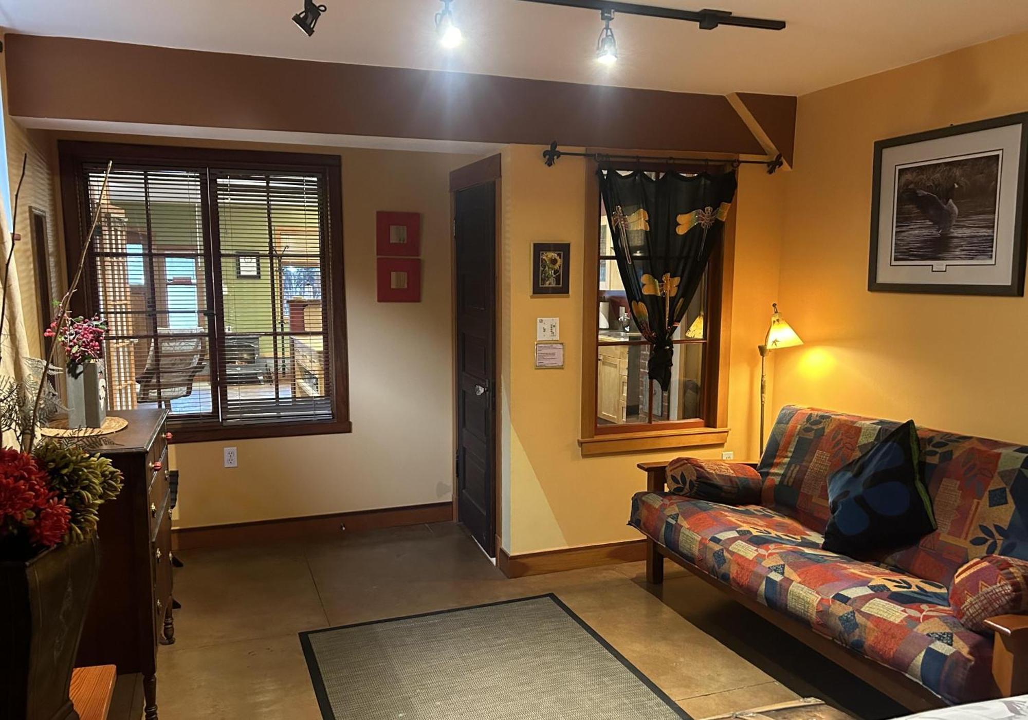 Mistisos Place Vacation Rentals 纳尔逊 外观 照片